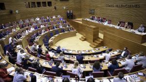 Momento de la votación en las Corts, este jueves.
