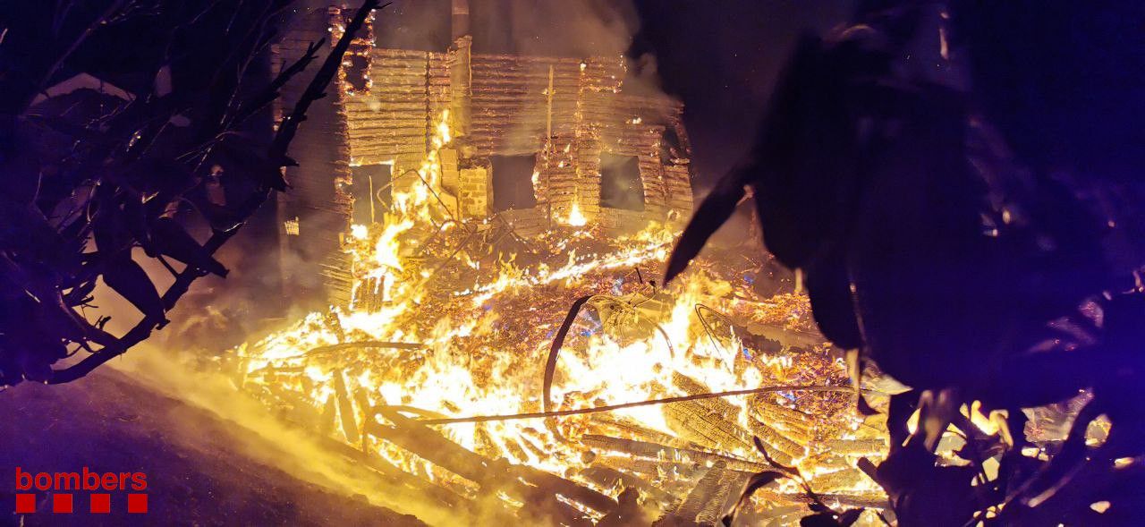 Incendi d'una casa de fusta a Camprodon