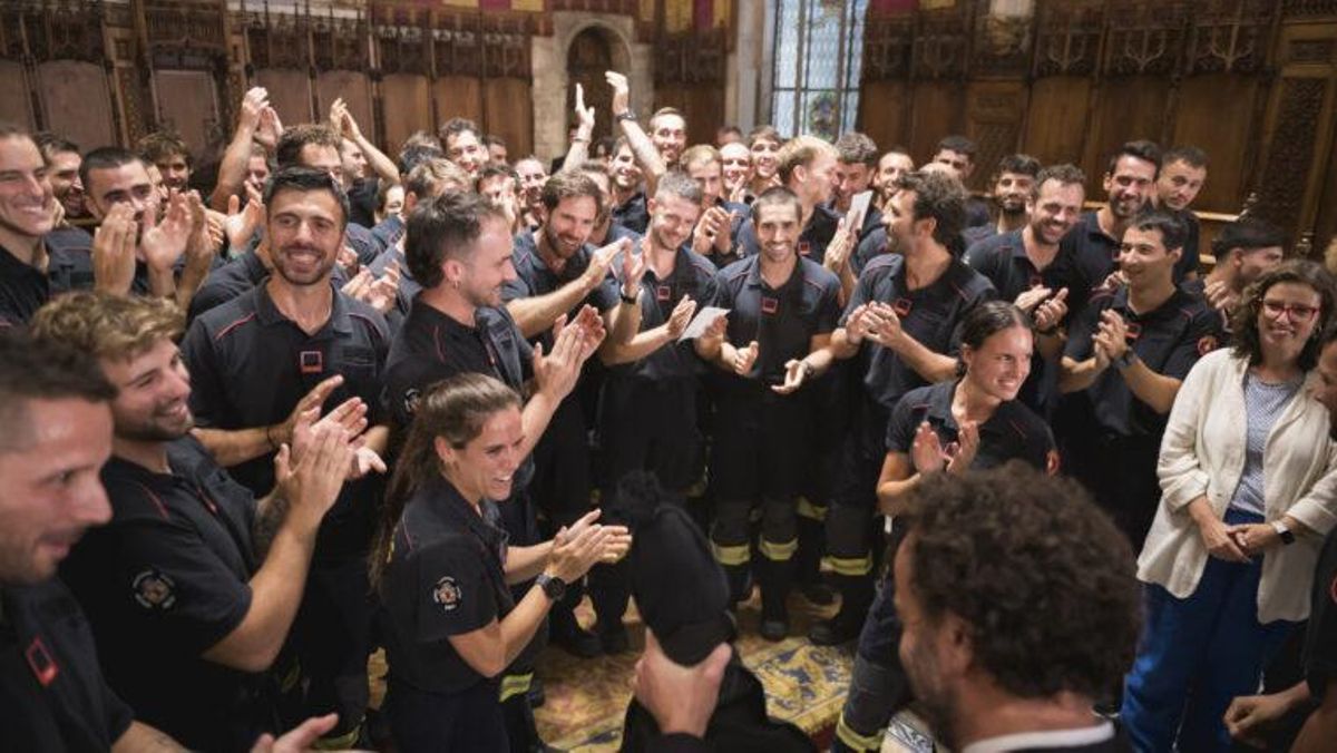 Acto de bienvenida a 60 nuevos bomberos y bomberas