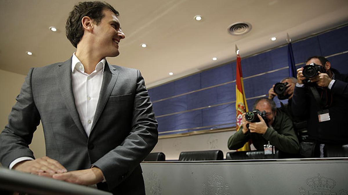 Albert Rivera, líder de Ciutadans, compareix davant la premsa després de la seva reunió d’ahir a la nit amb Pedro Sánchez.