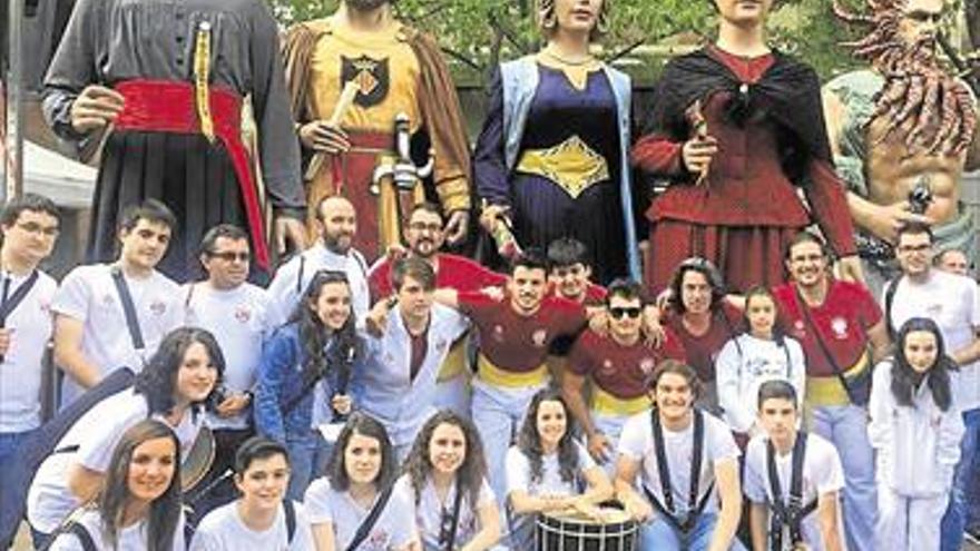 LOS ‘GEGANTS’ VIAJAN A CATALUÑA