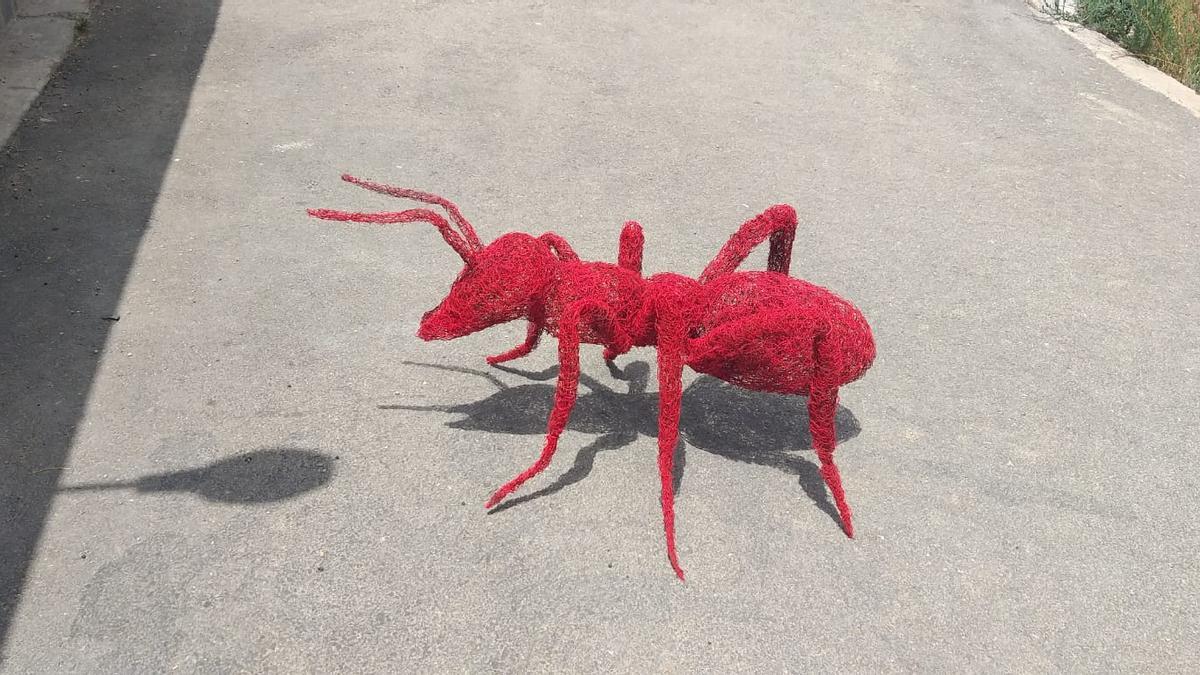 La hormiga gigante realizada por Ángel Zabala.