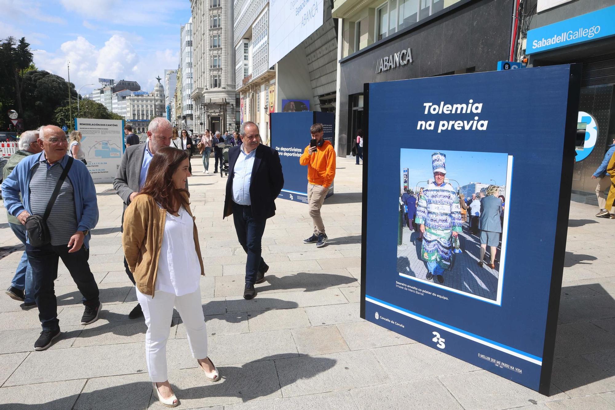 Exposición en el Obelisco por el 25 aniversario de la Liga que ganó el Dépor