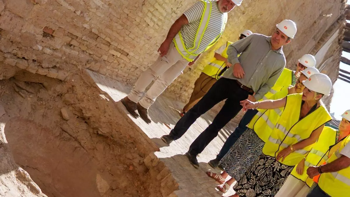 La historia oculta del monasterio de San Isidoro del Campo: tinajas de aceite, una red de riego, ánforas y 25.000 tejas