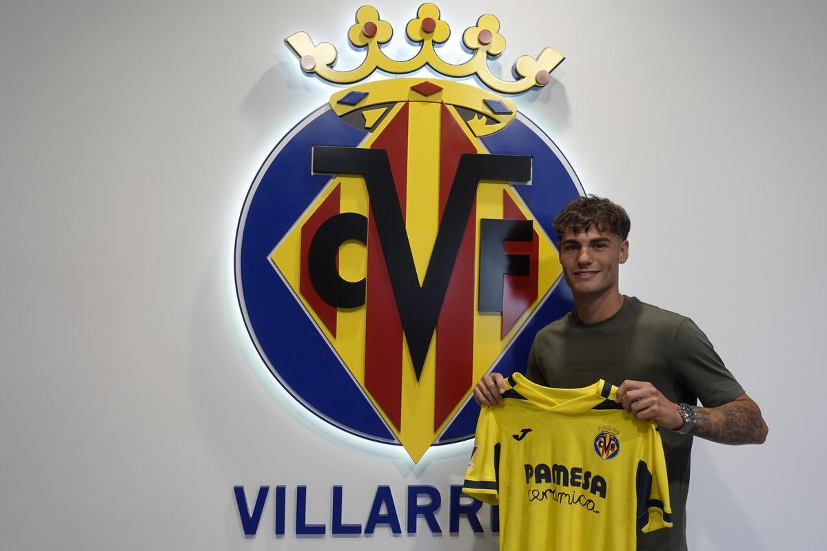 Jan Encuentra, nuevo fichaje del Villarreal B.