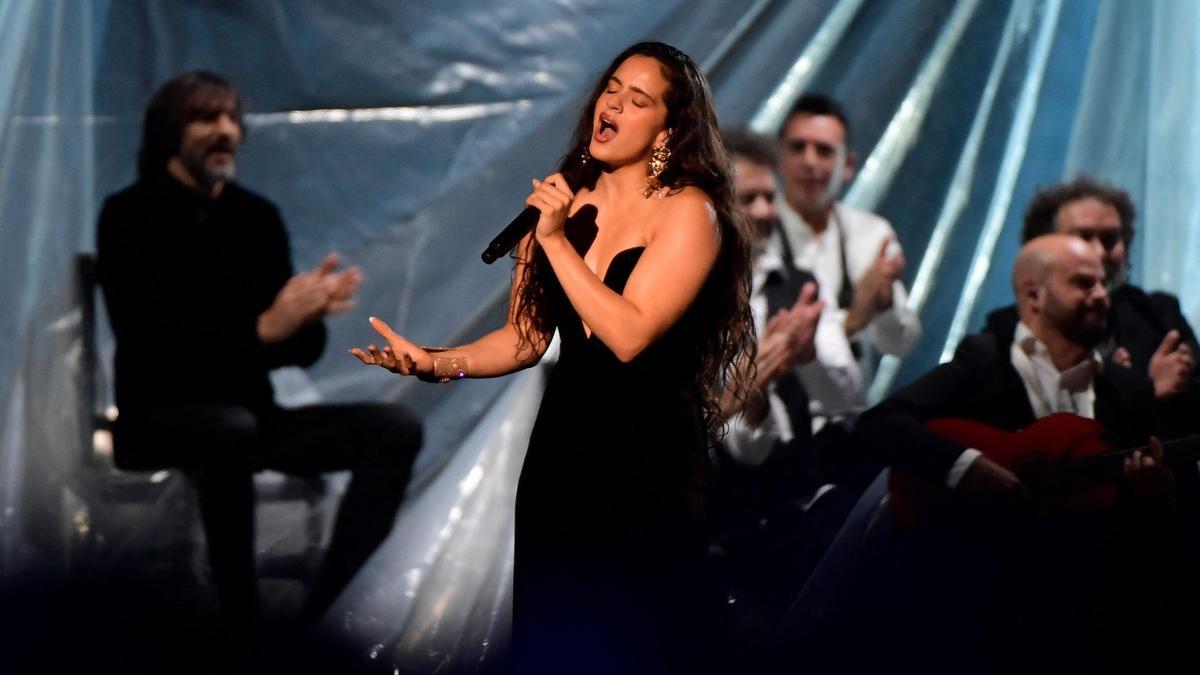 La cantante Rosalía en la gala de los Latin Grammy. /