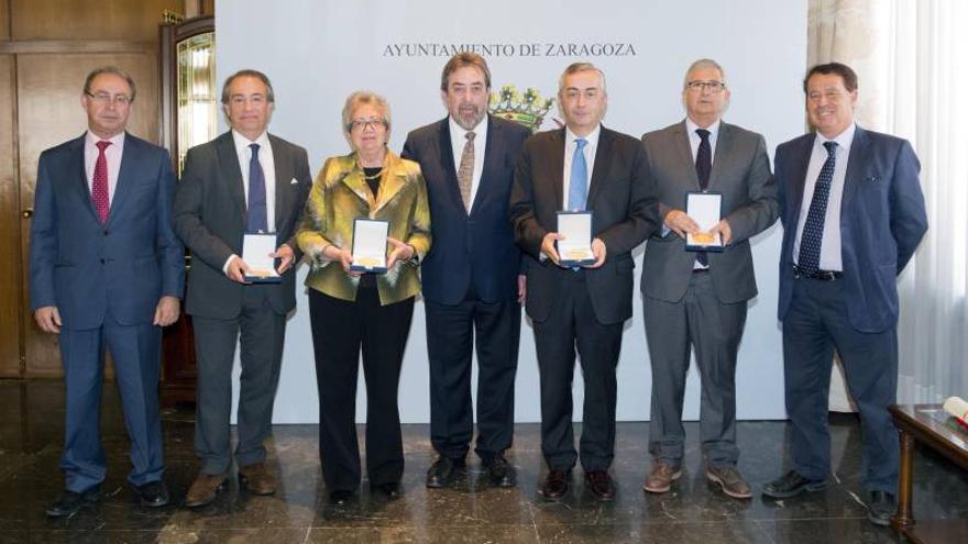 La comisión ejecutiva de la Expo recibe la Medalla de Cesaraugusta