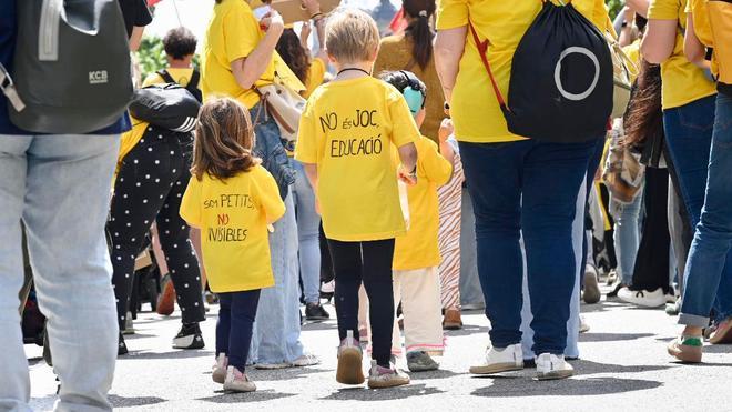 Los sindicatos docentes piden a Illa que "se responsabilice" y que haya negociación antes de la huelga del martes