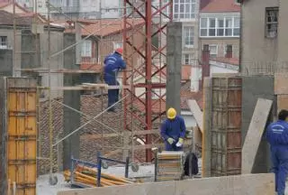 La falta de obreros aboca al “robo” de personal entre empresas de construcción