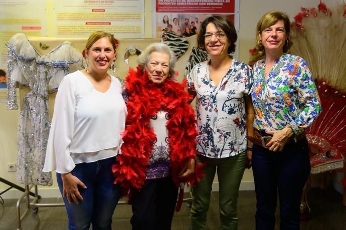 Inauguración de la exposición en homenaje a Carmen Hernández, diseñadora de trajes de Carnaval desde finales de los setenta  | 26/02/2020 | Fotógrafo: Tony Hernández