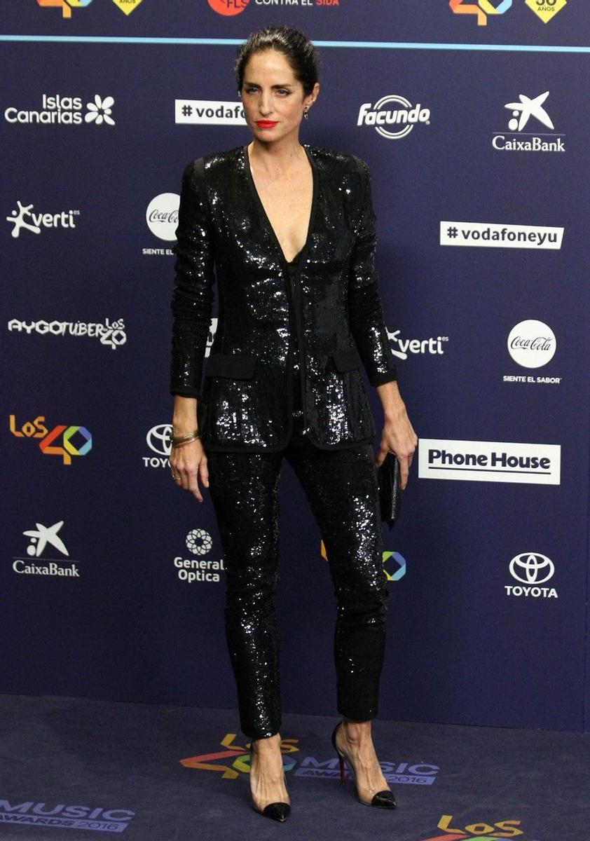 GUAU!! Adriana Carolina Herrera, de las más elegantes en Los 40 Music Awards