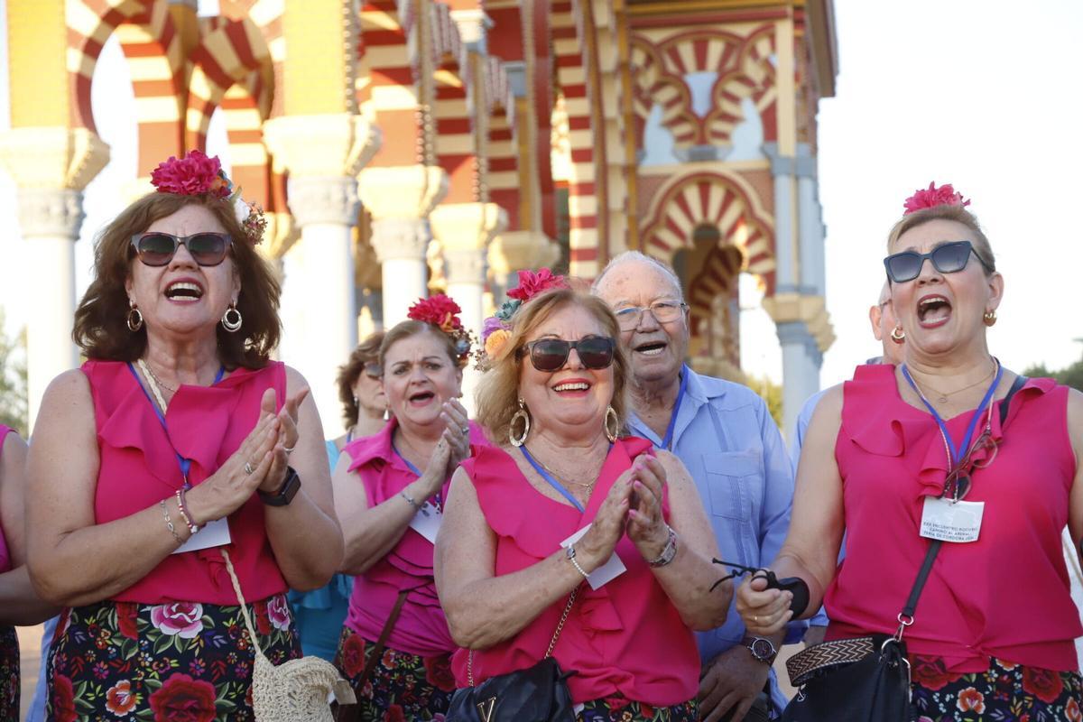 El pasacalles rociero en la Feria de Córdoba, en imágenes