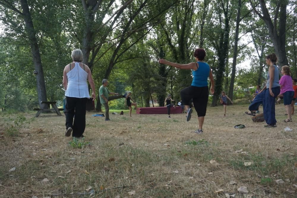 Classe de Taiji-Qigong a càrrec d'Antoni Llasera en el marc de la Festa Major de Sant Salvador de Guardiola 2020