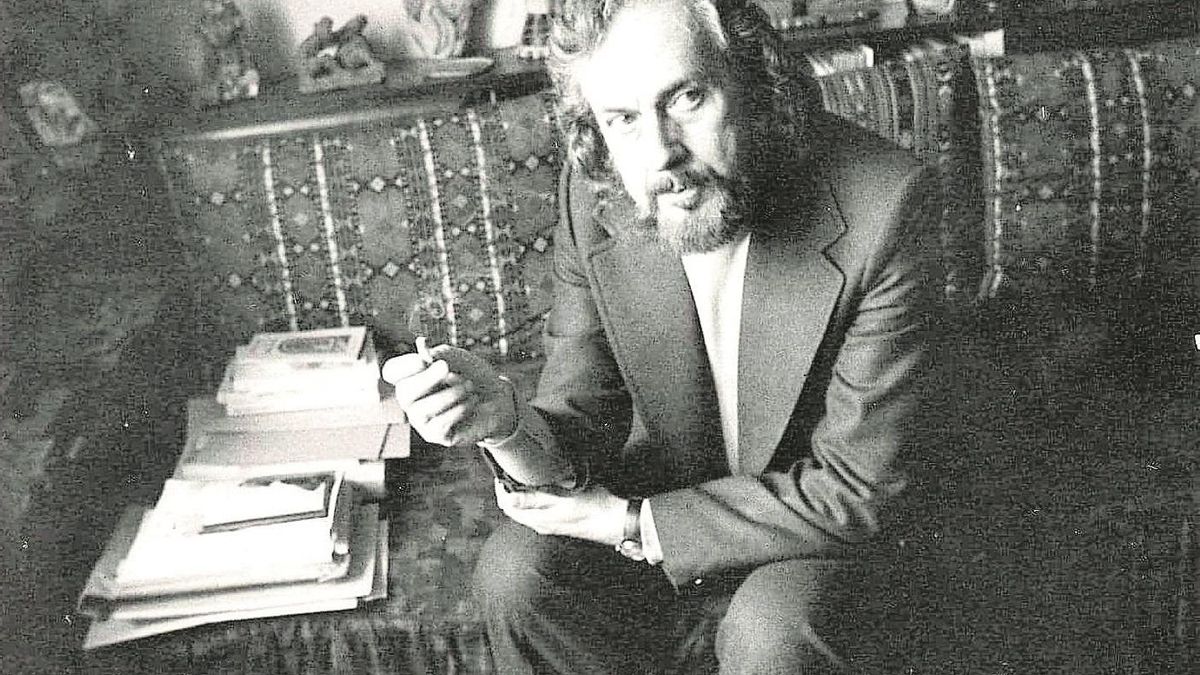 El escritor y político griego Yannis Ritsos (1909-1990).