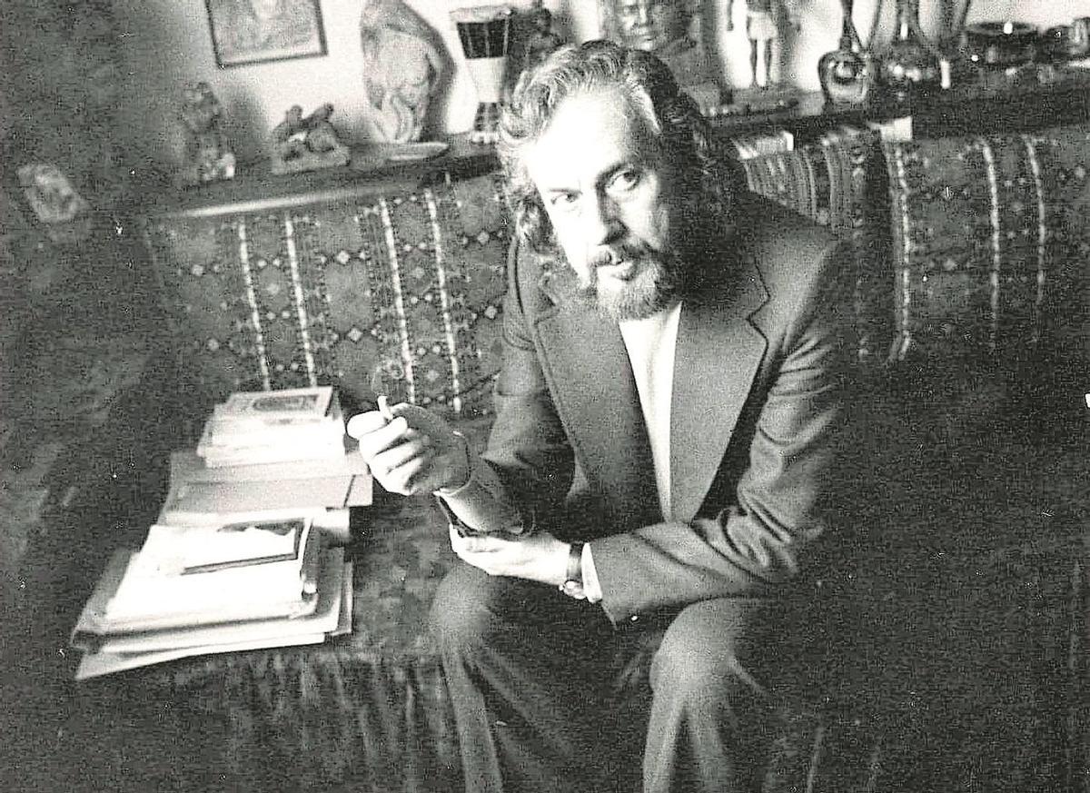 El escritor y político griego Yannis Ritsos (1909-1990).