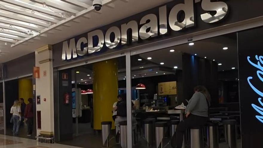 Adiós al McDonald's del Centro Comercial Plaza Mar2 en Alicante