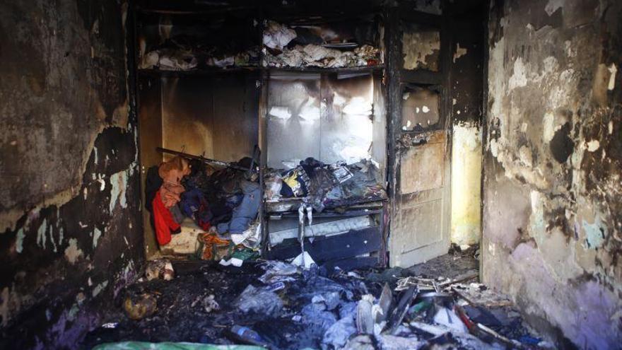 Cinco personas evacuadas por un incendio en Torrero