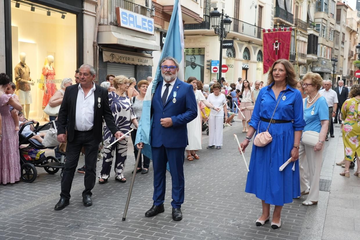 Castelló recibe con honores al Santísimo en la procesión del Corpus Christi