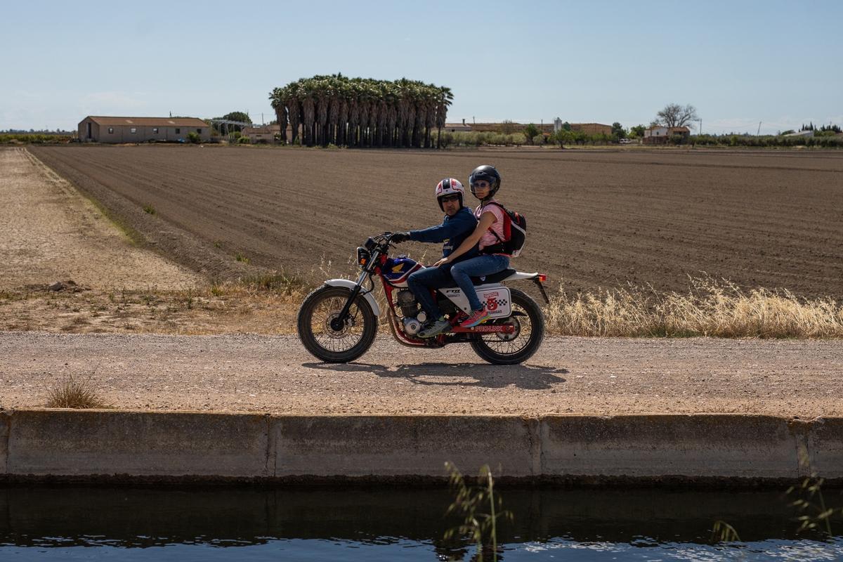 Arranca el riego del arroz en el delta del Ebro