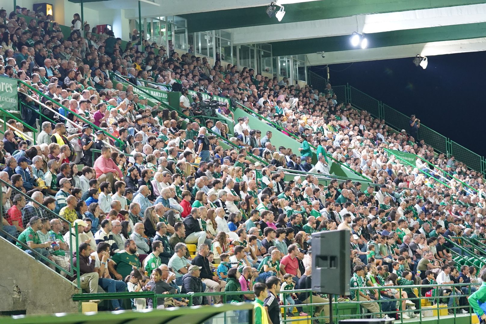 Las imágenes del Cacereño-Tenerife