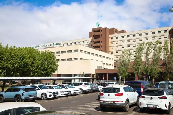 Heridos una mujer y un bebé de nueve meses tras ser atropellados por una moto en Badajoz