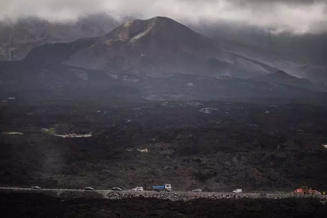 La Guardia Civil colabora con INVOLCAN en la erupción volcánica de La Palma