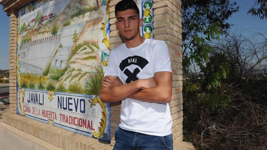 Rafa Mir, un año en el tobogán