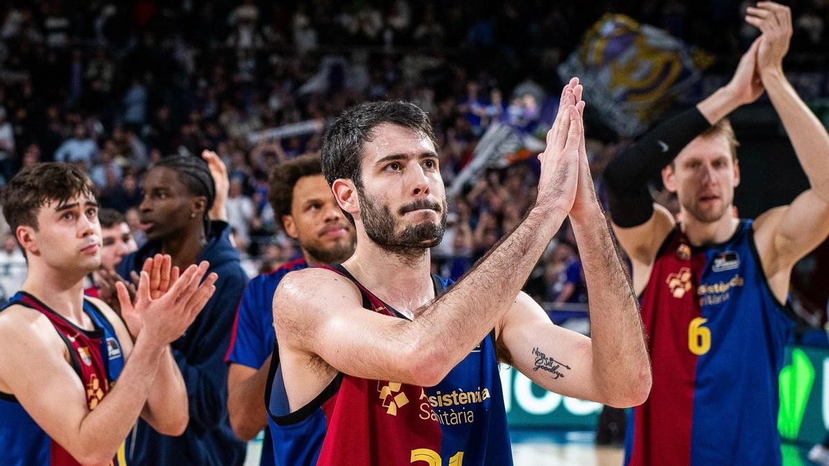 Abrines, el capitán del Barça, se disculpa ante la afición azulgrana en Madrid tras caer en el clásico.