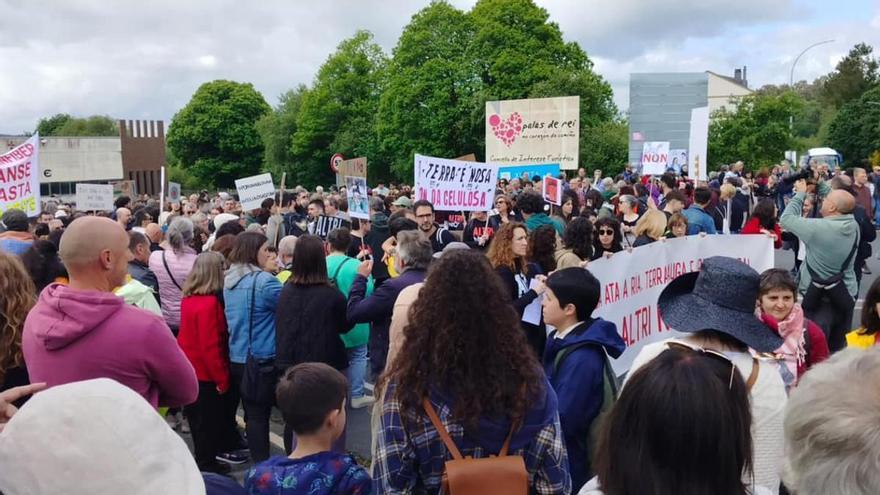 Miles de personas se unen en Lugo para decir no a la macrocelulosa de Altri