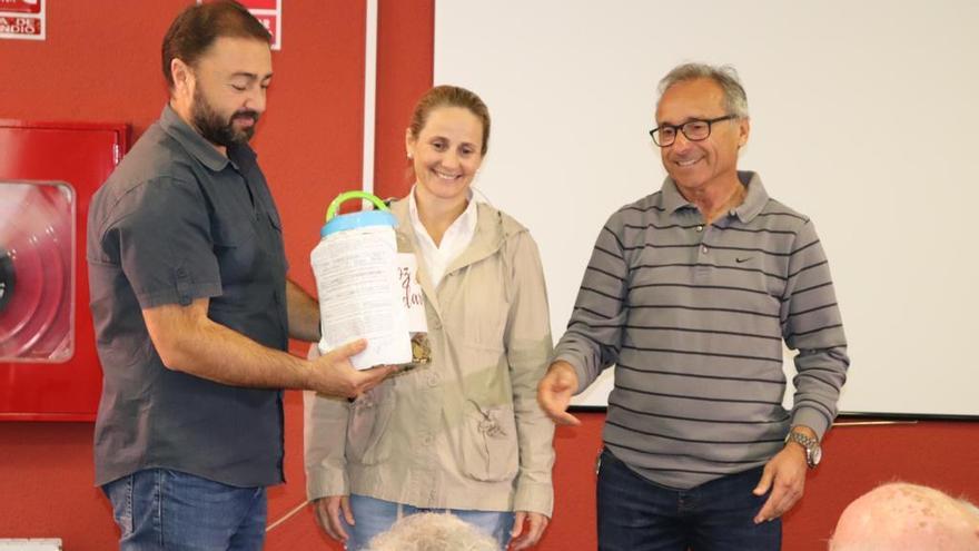 El Ayuntamiento de Cehegín  entrega lo recaudado con el Arroz Solidario