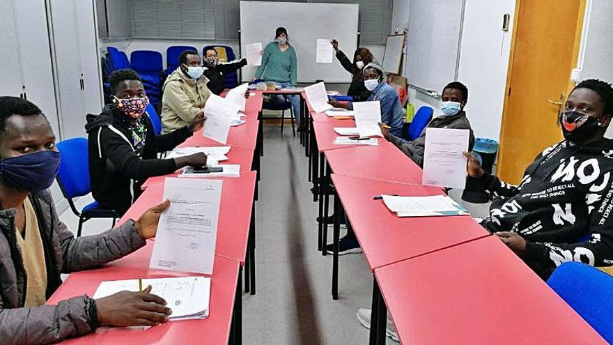 Los alumnos recibieron su diploma en la última clase. | SERVICIO ESPECIAL