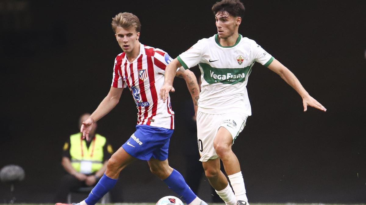 El Elche traspasa a Mendoza al Atlético por 16 millones