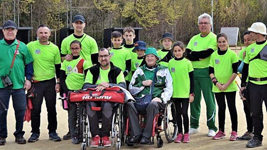Grup del Tir Arc Olesa participant a la lliga catalana a Cerdanyola
