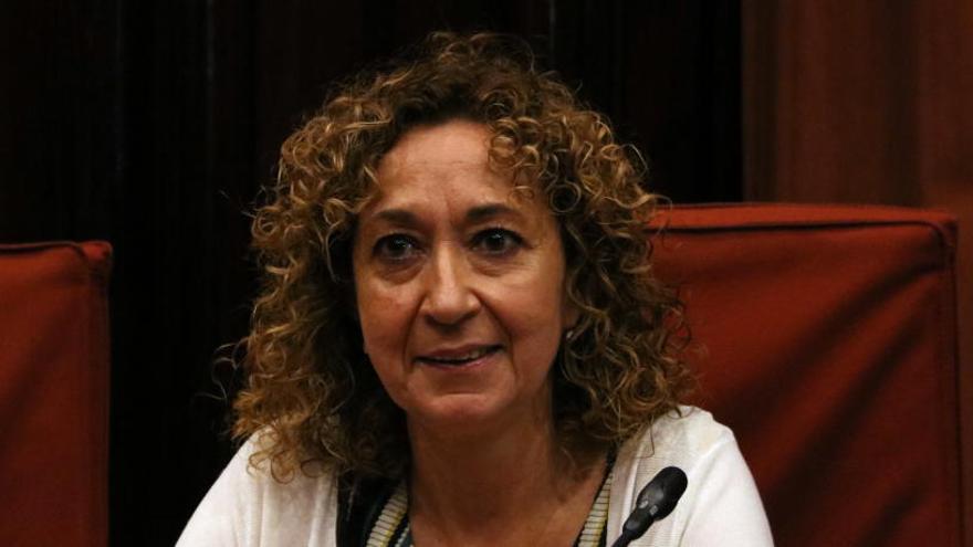 La consellera, al Parlament