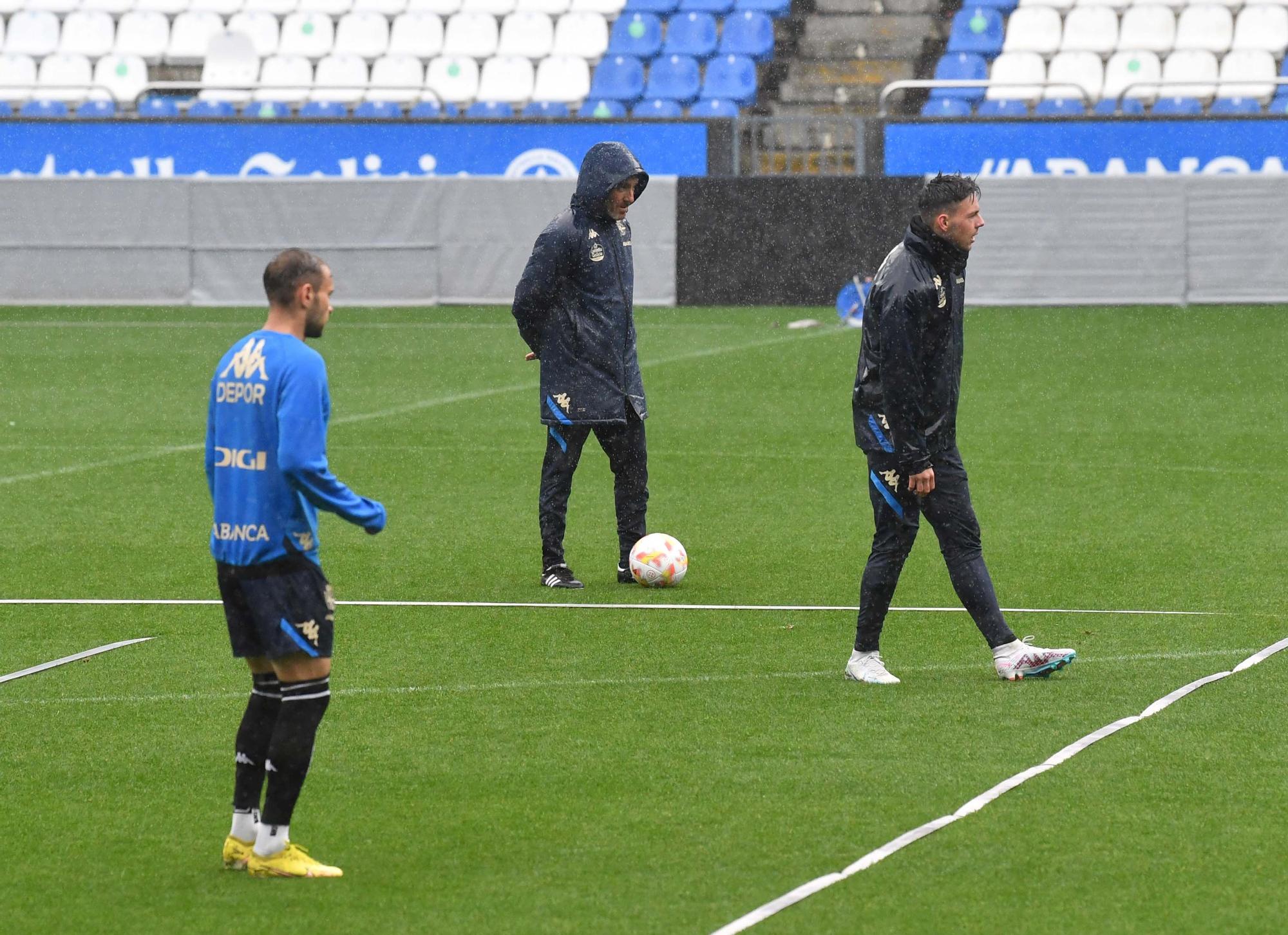 El Dépor entrena en Riazor para preparar el derbi de A Malata