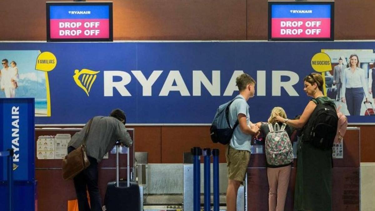 Medidas equipaje de mano de Ryanair: ¿qué maleta puedes llevar y