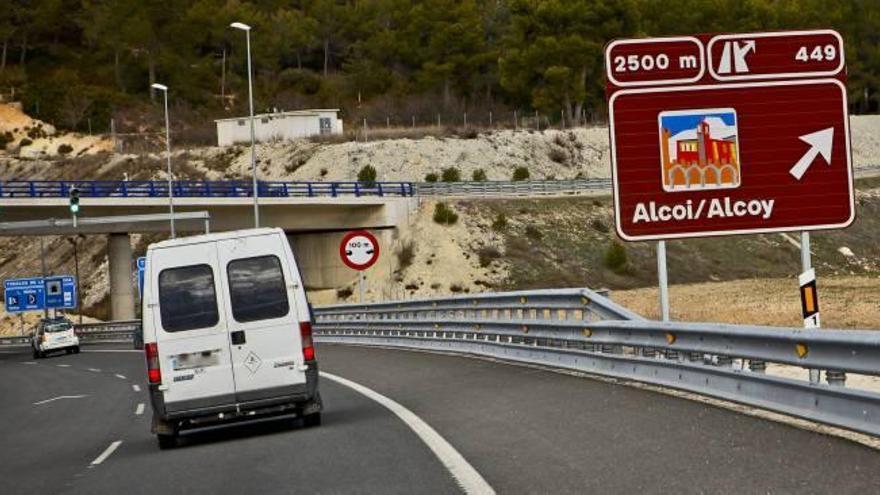 Alcoy capta visitantes en la autovía