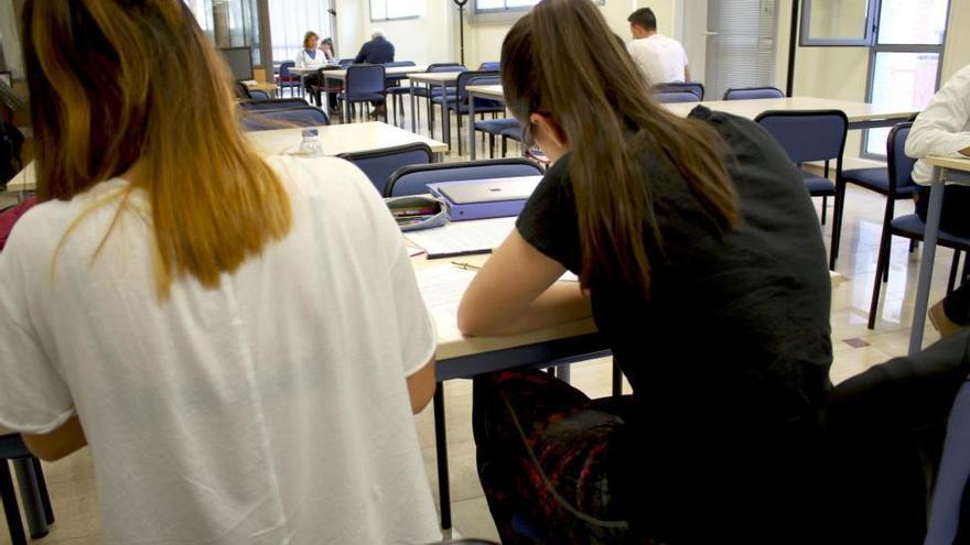 La biblioteca de Onda amplía su horario en exámenes