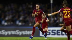 Jenni Hermoso, celebrando un gol con la selección española