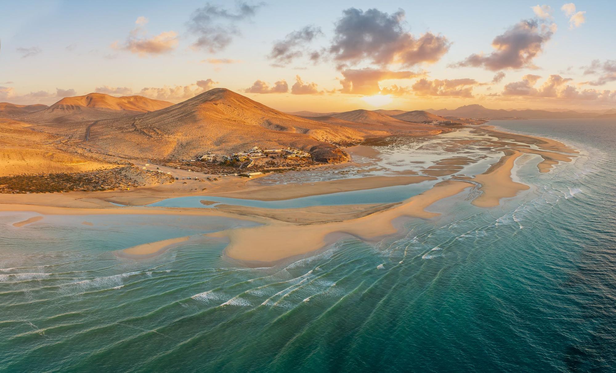 Fuerteventura es la isla canaria a la que tienes que viajar este año sí o sí