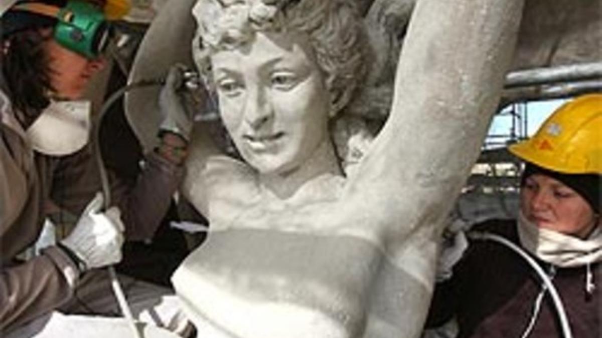 La estatua de Venus, ya casi restaurada.