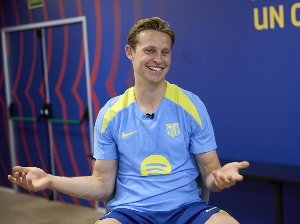 De Jong respondió algunas preguntas con el estilo directo de los neerlandeses