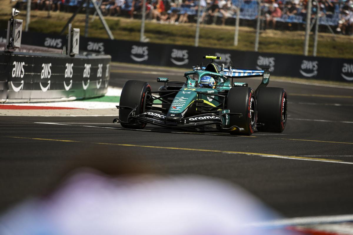 14 ALONSO Fernando (spa), Aston Martin F1 Team AMR26, action during the Formula 1 Hungarian Grand Prix 2026, 11th round of the 2026 Formula One World Championship from July 24 to 26, 2026 on the Hungaroring, in Mogyorod near Budapest, Hungary - Photo Xavier Bonilla / DPPI AFP7 26/07/2026 ONLY FOR USE IN SPAIN