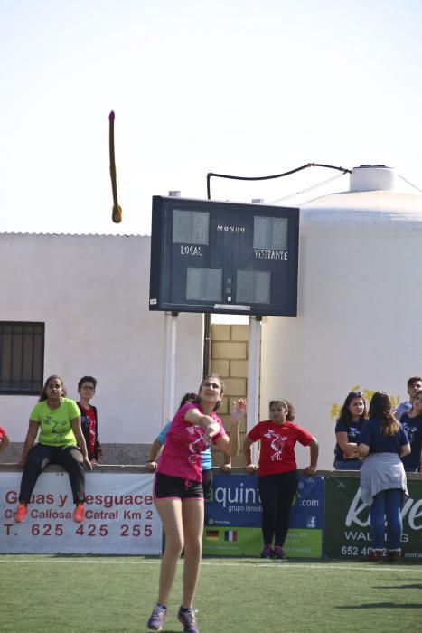 Más de 1.300 estudiantes de las comarcas de la Vega Baja y el Baix Vinalopó participan en la X edición de las Olimpiadas Clásicas.