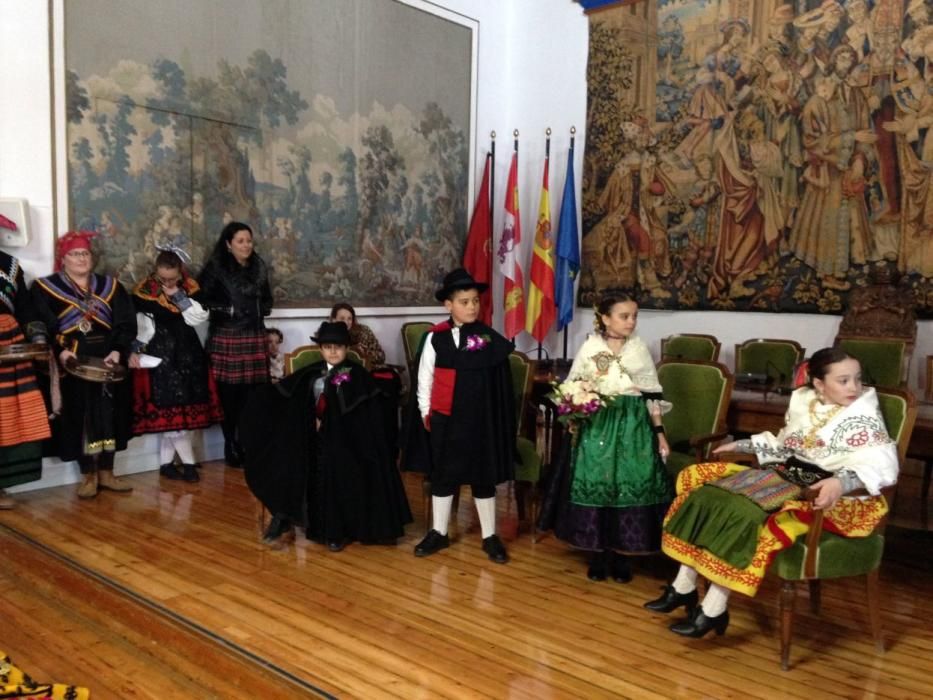 Carnaval en Toro: boda infantil