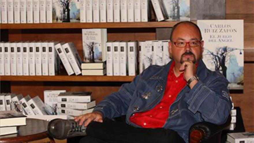 Ruiz Zafón publica en noviembre la novela &#039;El prisionero del cielo&#039;