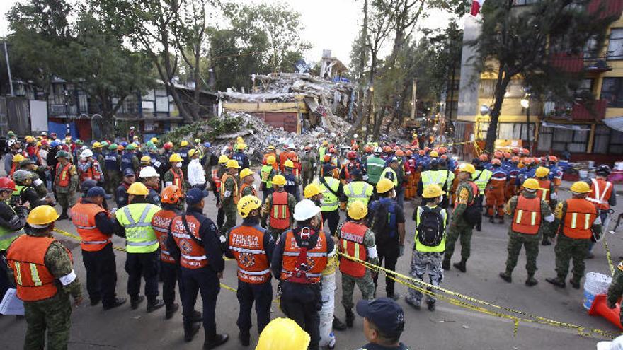 Un sismo de 6,1 vuelve a sacudir México