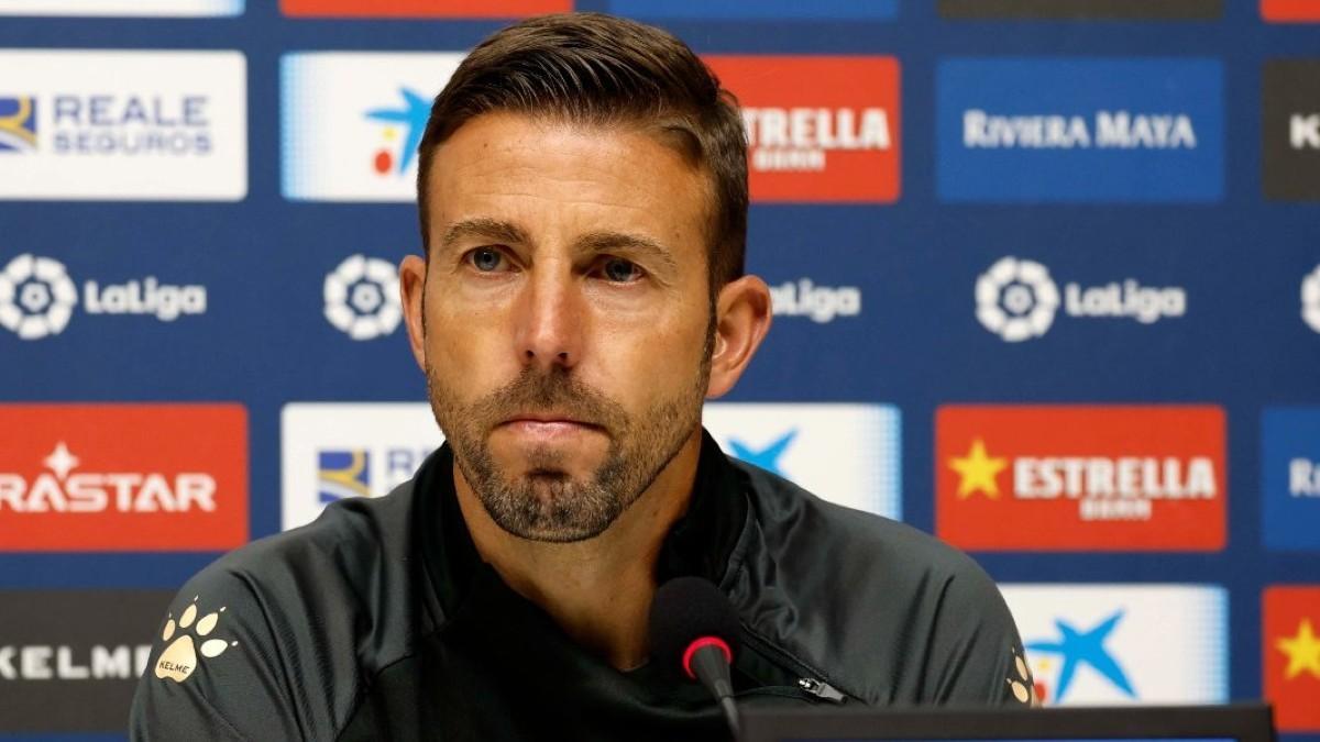 Quién es el entrenador del espanyol