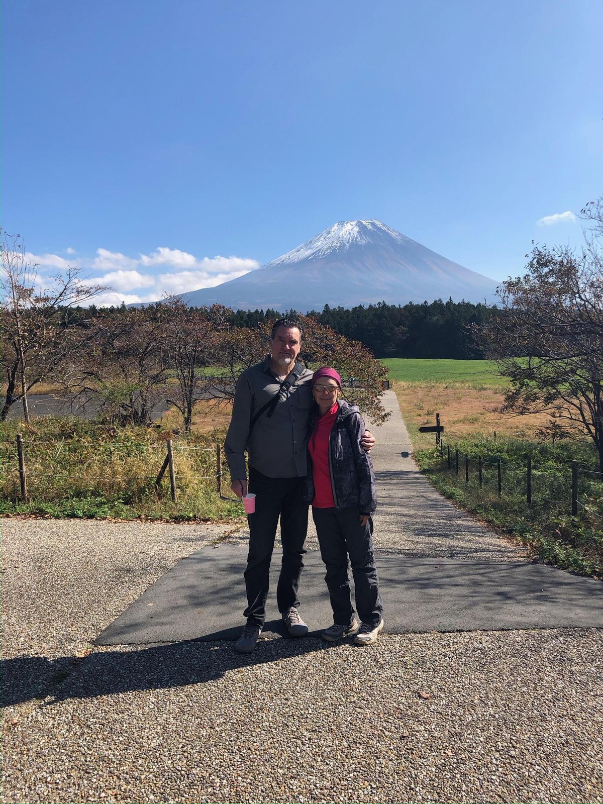 Gisele, con Arturo Escandón, en el Monte Fuji
