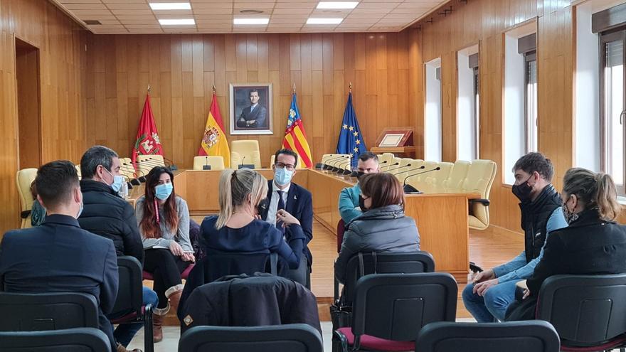 Refugiados de Ucrania en Elda: 13 familias atendidas y 12 menores escolarizados